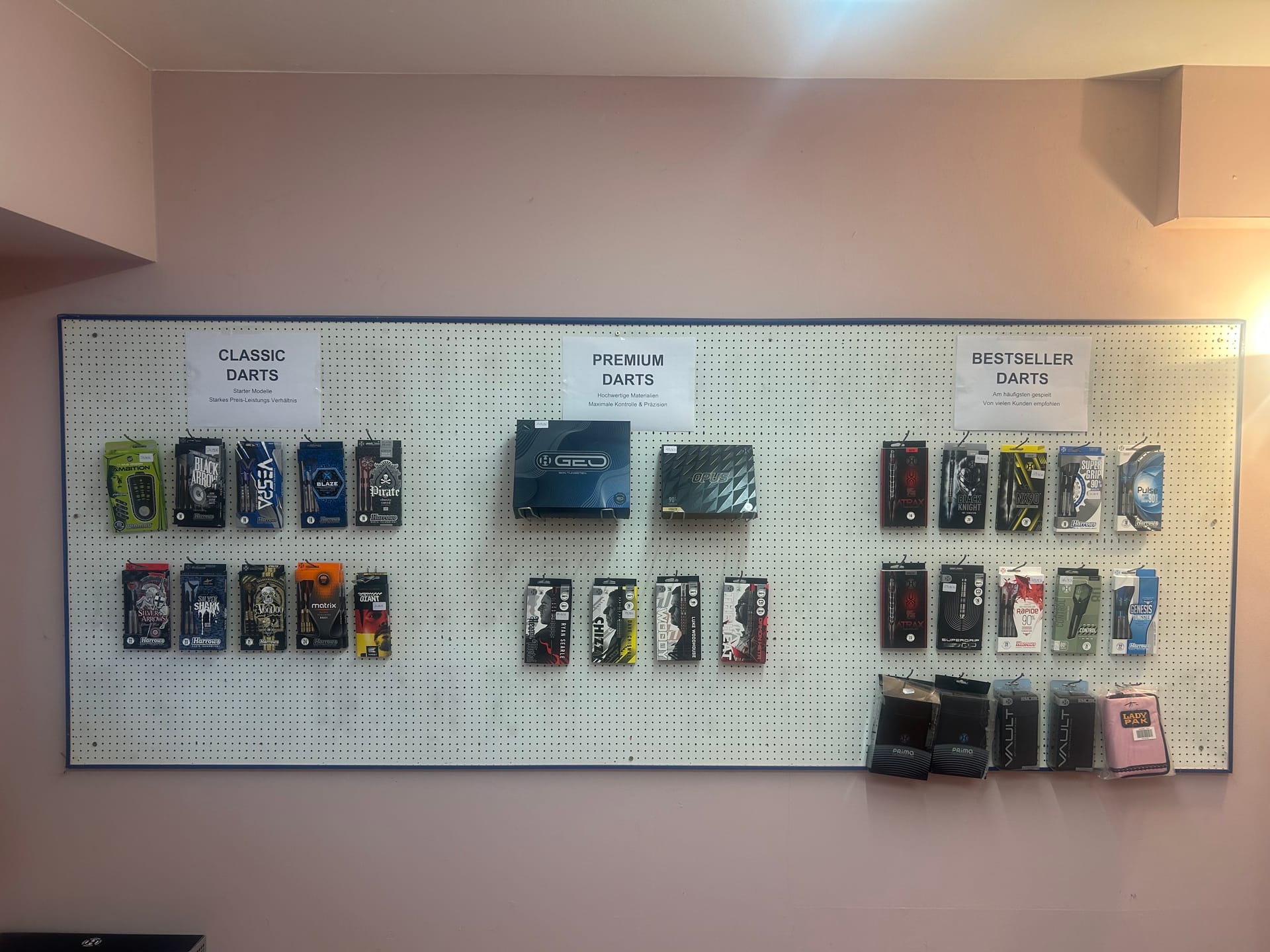 Azzuro Dart Shop – Bild 2