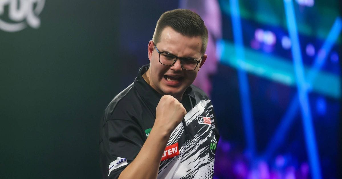 „Er spielte wie ein Top-10-Spieler“ – Van der Voort schwärmt von Gian van Veen nach Monsterpartie mit 108er-Av
