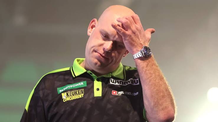 Van Gerwen rutscht auf Rang neun, Lowe kritisiert Littlers Programm & vier Achtelfinals in Leicester