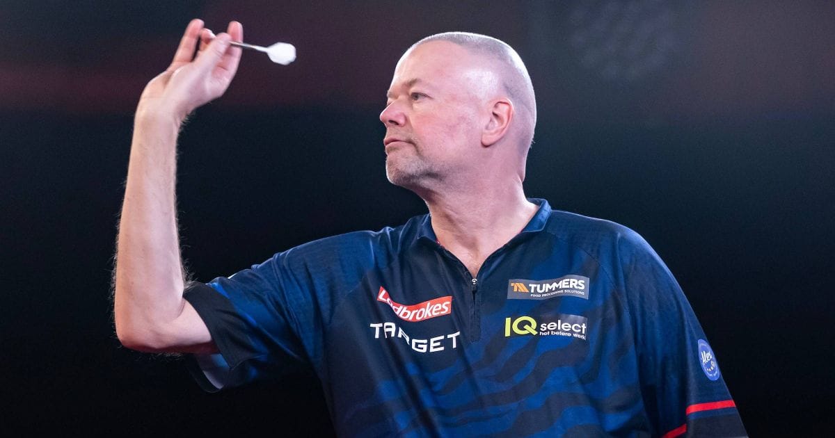 „Vielleicht sollte er in einen Welpenkurs“ – Sportmarketing-Experte gibt Raymond van Barneveld ungewöhnlichen 