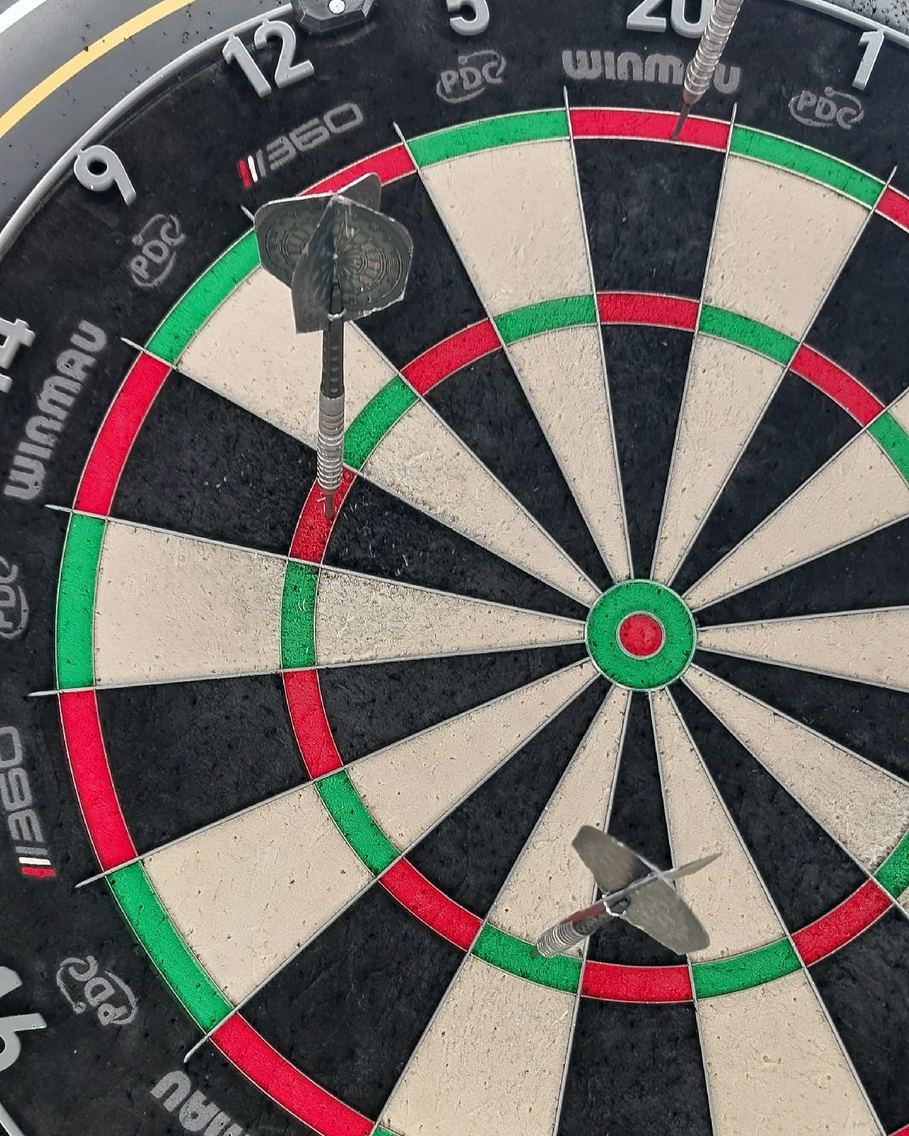 danbue.darts: Schönes 139 Finish 🎯 Gibt natürlich leichtere Wege aber in…